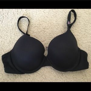 Victoria secret bra 36C new